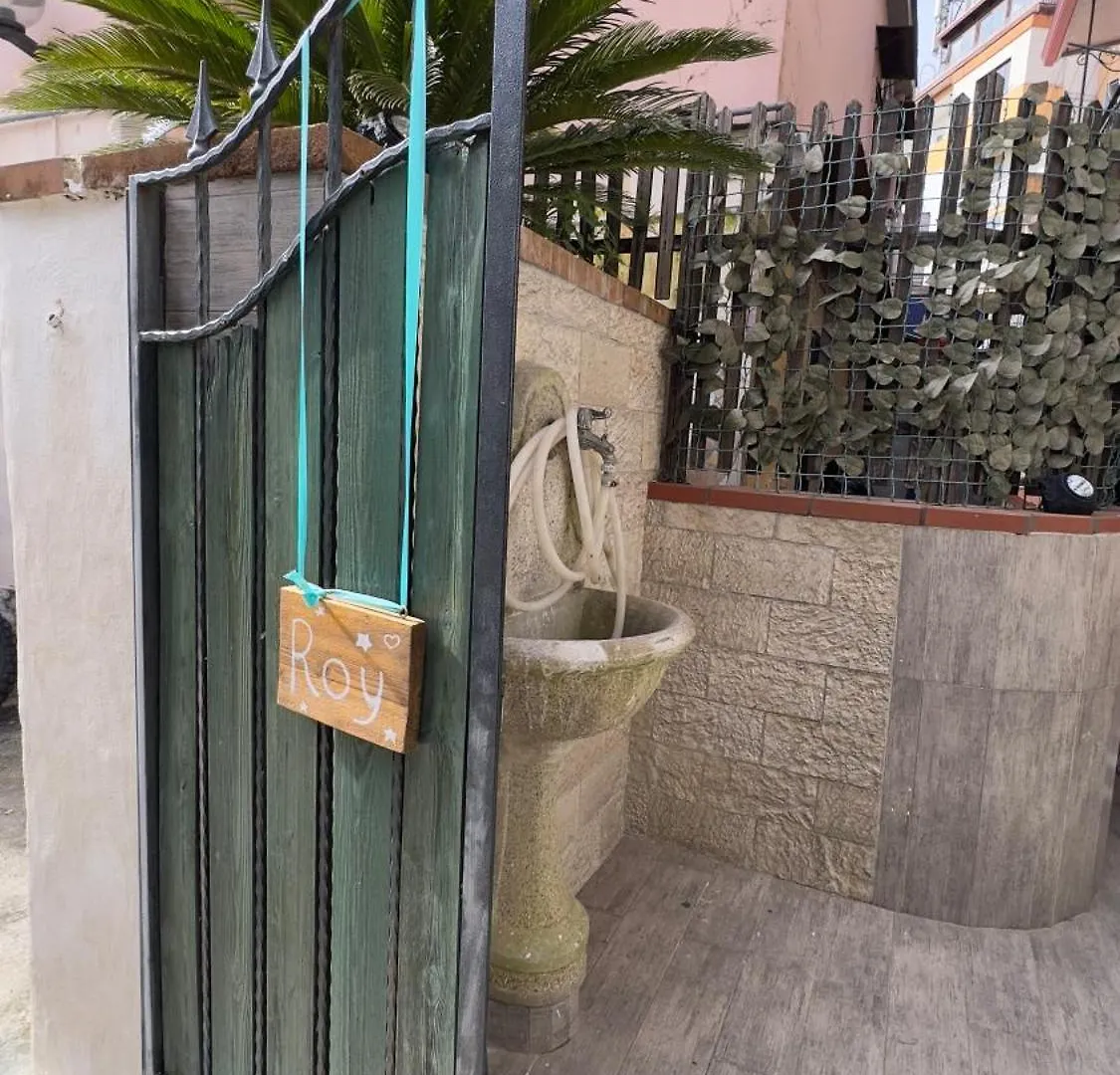La Casa Di Roy Apartment Naples